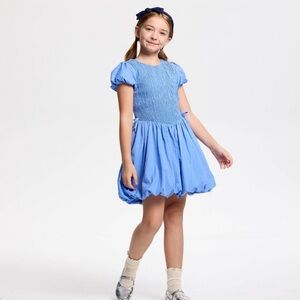 NWOT Girls Blue Shorts Sleeve Smocked Bodice Bubble A line Dress.  Blue M